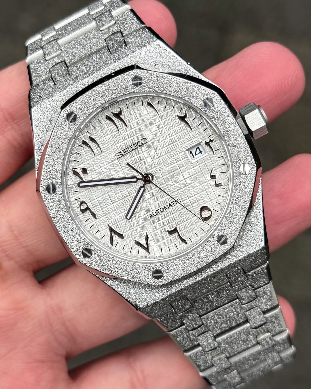 SEIKOAK MOD - FROSTED WHITE ARABIC